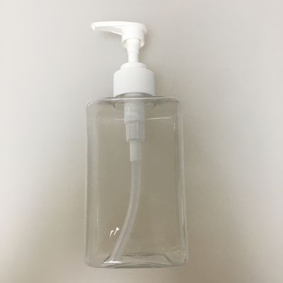 Μπουκάλι PET με αντλία λοσιόν που παρέχει ασφαλή συγκράτηση του ορού και φιλική προς το χρήστη λειτουργία χορήγησης