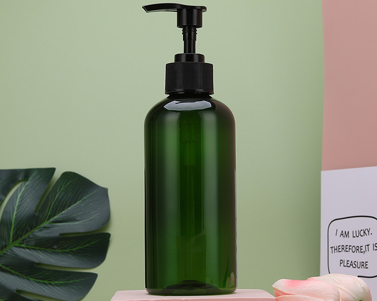 Ζεστή πώληση Καθαρό κενό PET 500ml Τζελ ντους πλαστικό μπουκάλι Φροντίδα μαλλιών Λευκό επίπεδο τετραγωνικό σαμπουάν λοσιόν αντλία πλαστικό μπουκάλι